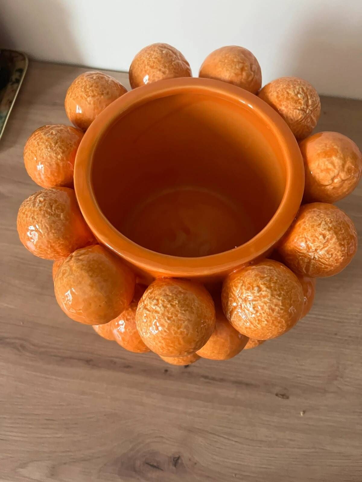 Ceramic cache-pot oranges from Sicily with oranges.