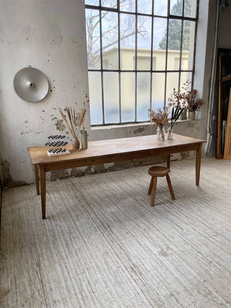 Farmhouse table with spindle legs in oak and pine, 2.5m