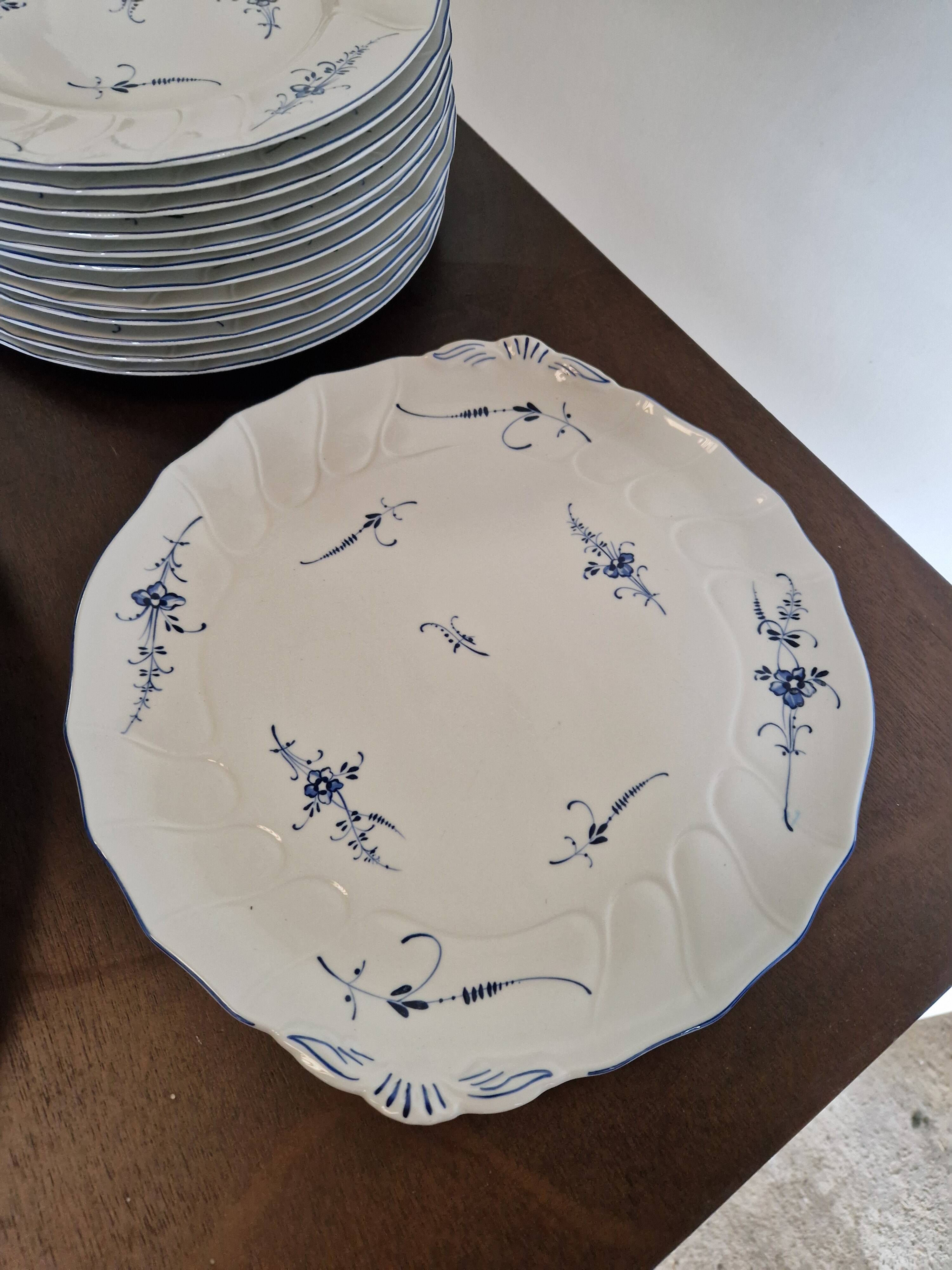 Villeroy and Boch service 61 pieces Old Luxembourg model