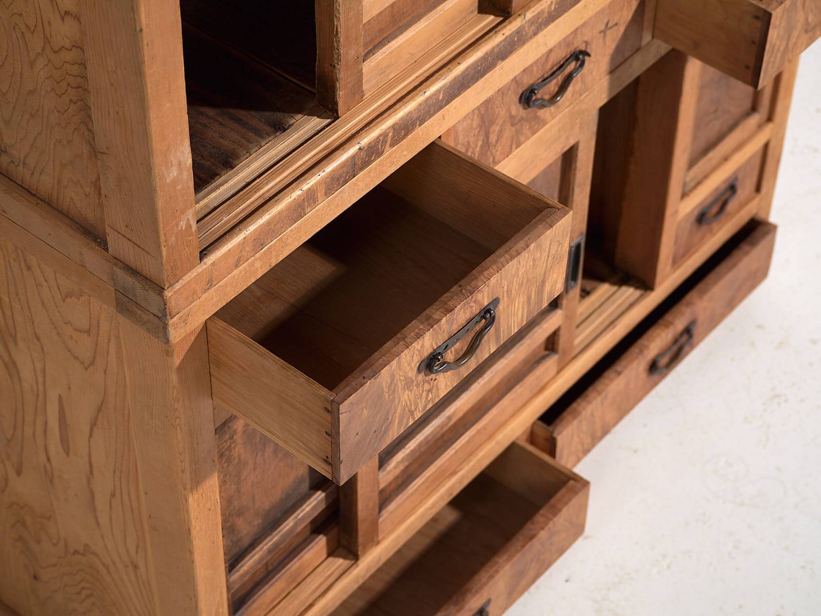 Old Japanese wardrobe (c.1912-1970) #47