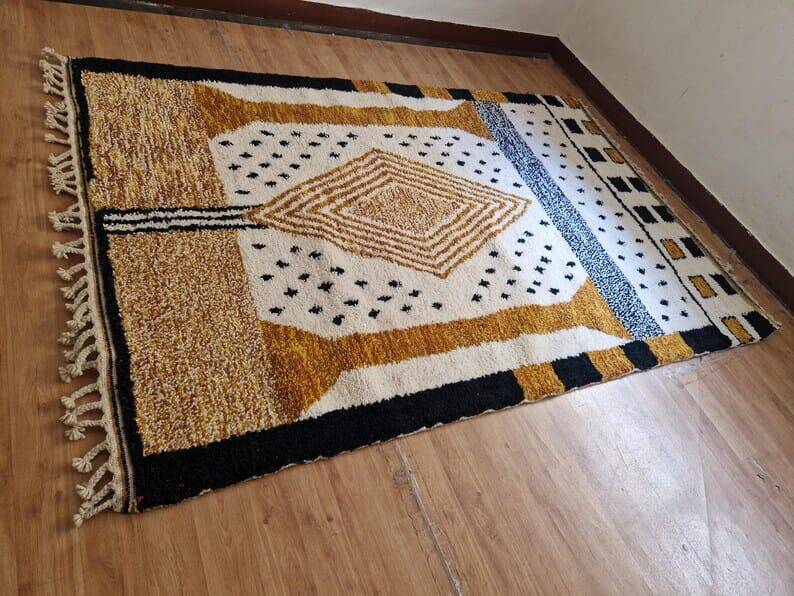 Handwoven Moroccan blessed rug (mrirt), size 150 x 250 cm