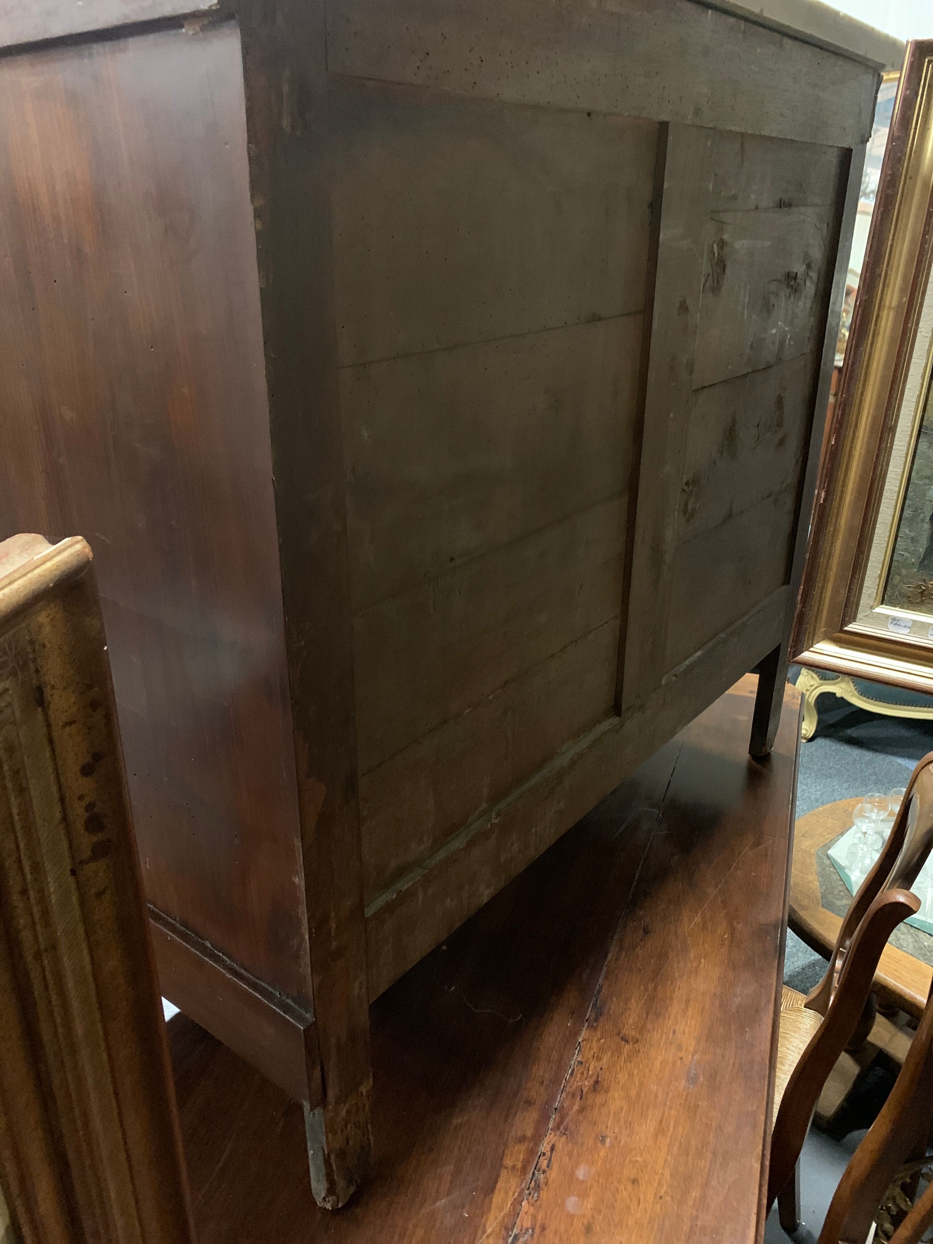 Commode Empire