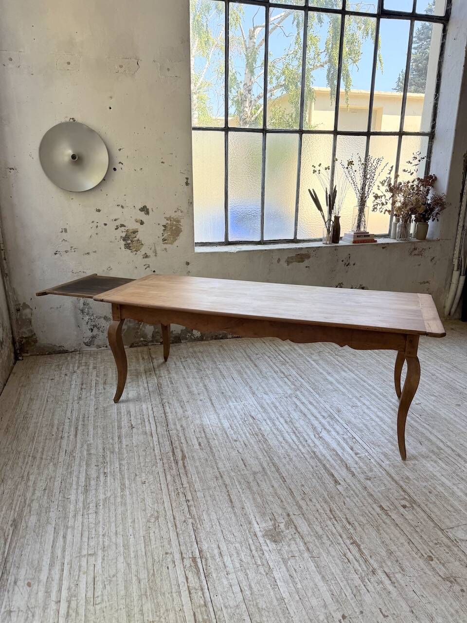 Table campagne provençale style Louis XV merisier
