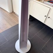 Lampadaire design Cadmo par Artemide – design Karim Rashid