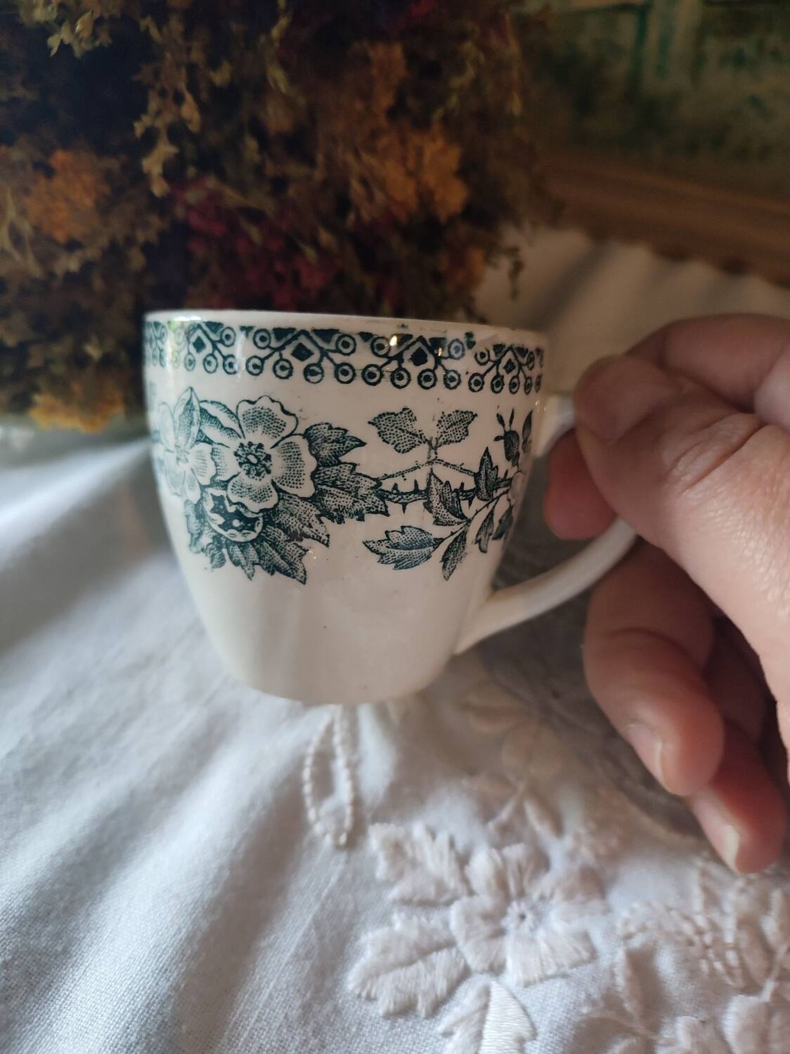 Tasse terre de fer St Amand modèle Guadeloupe