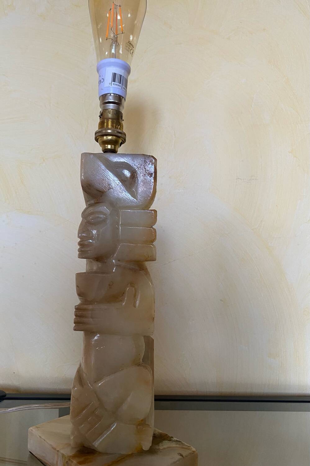 Carved onyx lamp – Pre-Columbian/Aztec style – Vintage