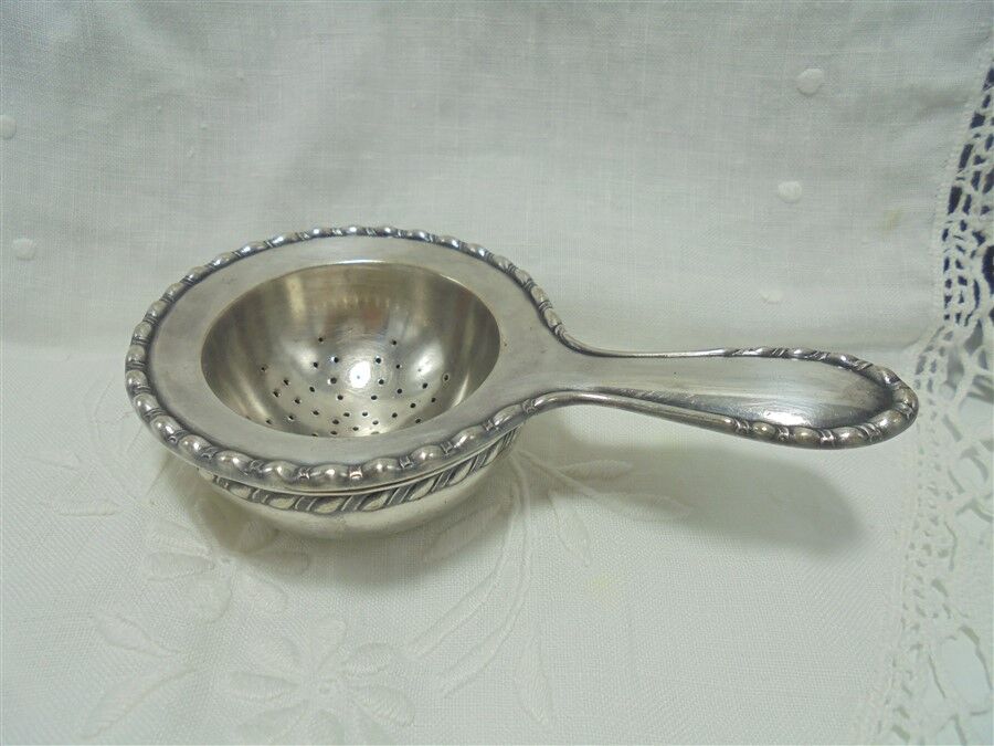 Tea strainer