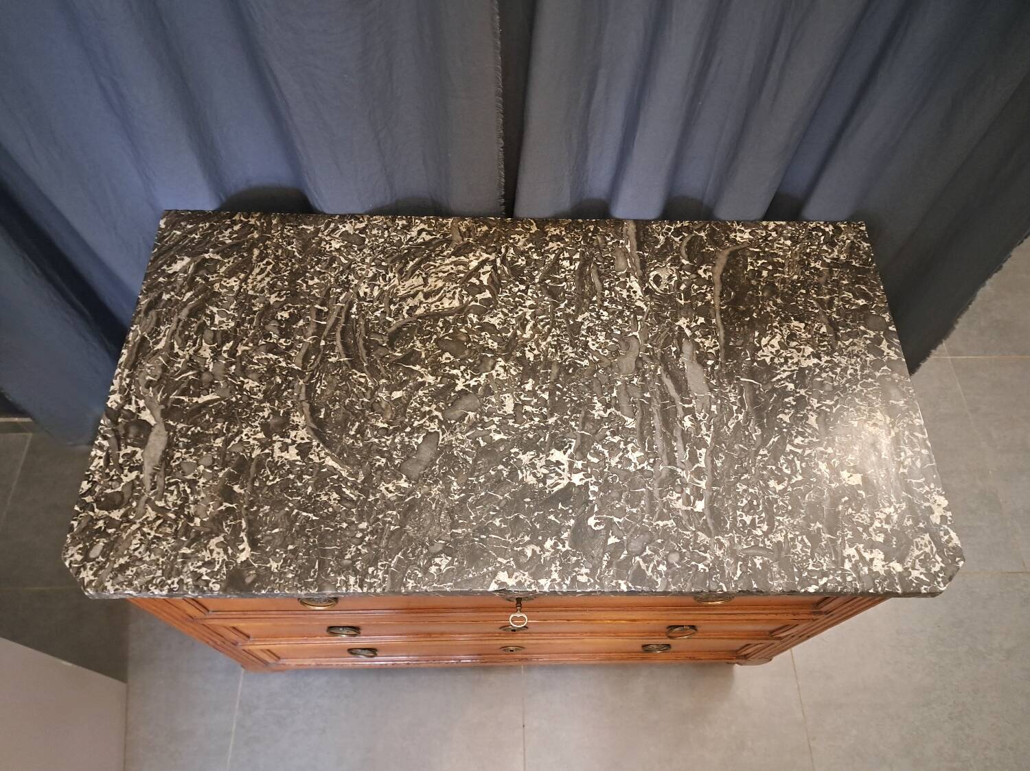 18th century chest of drawers, Transition period