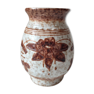 Ceramic vase Strelha