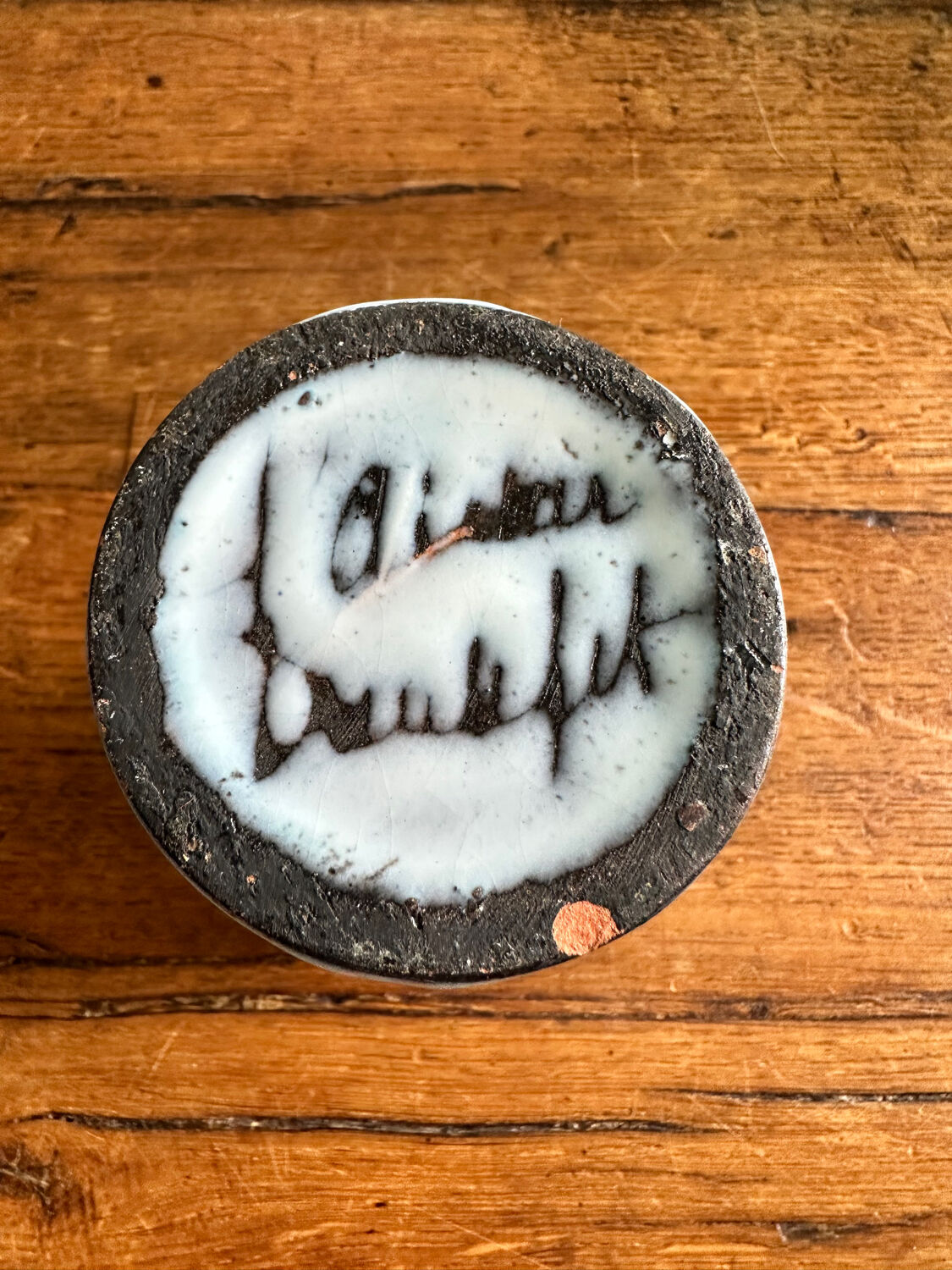 Ceramic mug from the 50s with incised decoration; Jacques Pouchain for Dieulefit workshop. Signature on reverse.