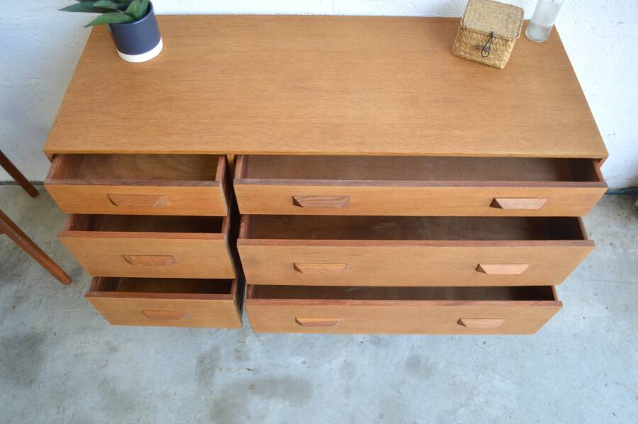 Stag chest of drawers 112cm