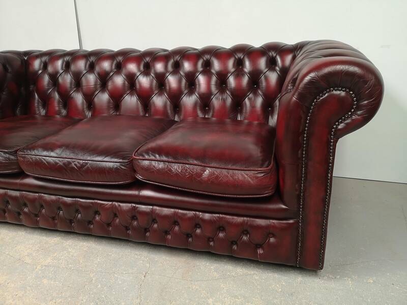 Chesterfield leather sofa burgundy English style