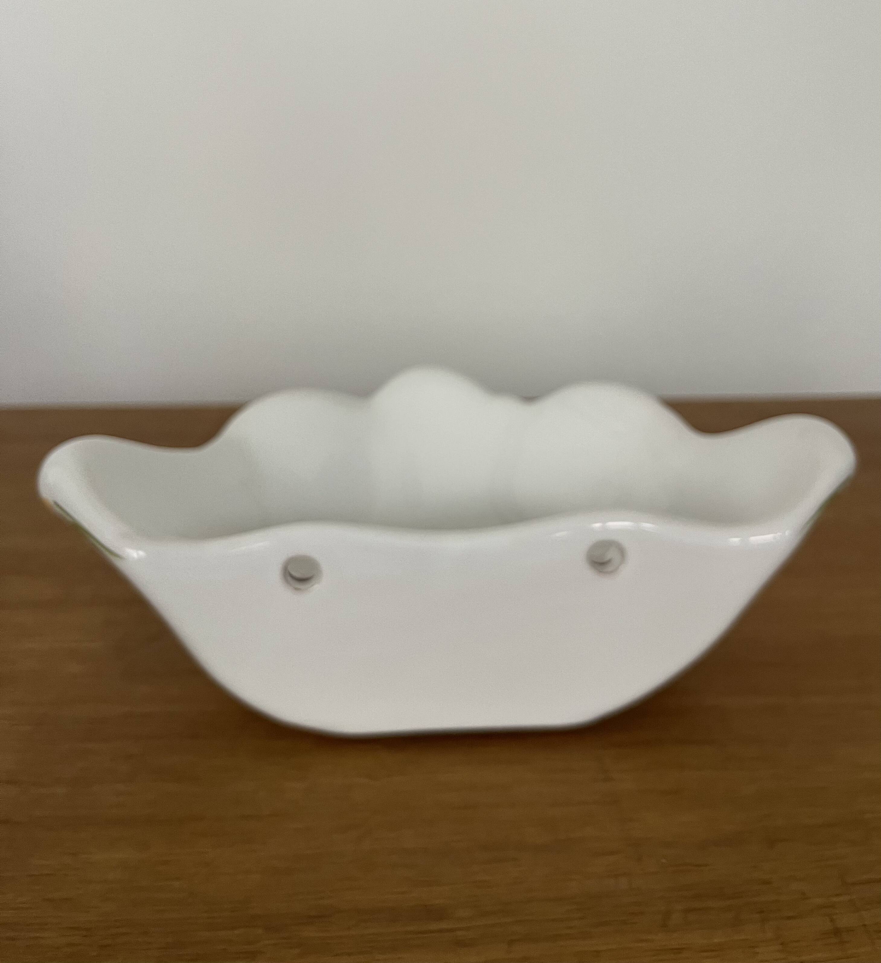 XL wall-mounted soap dish signed Moustiers