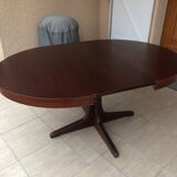 Baumann round table with extensions