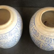 Vietnam pair of ginger pots made in China19th century