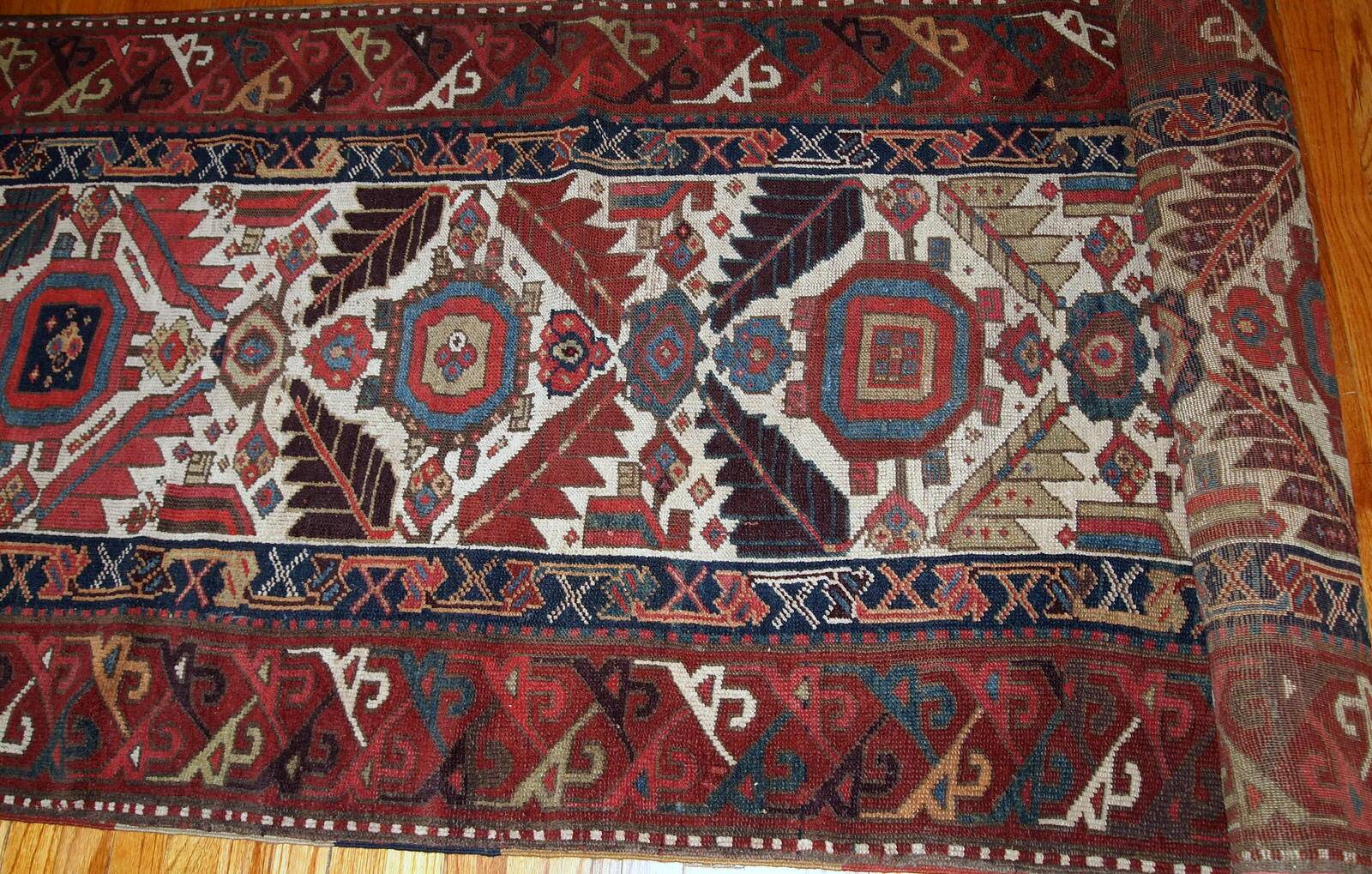 Tapis couloir antique fait main du Nord-Ouest persan 4' x 14,3' (122 cm x 436 cm) années 1840 - 1B658
