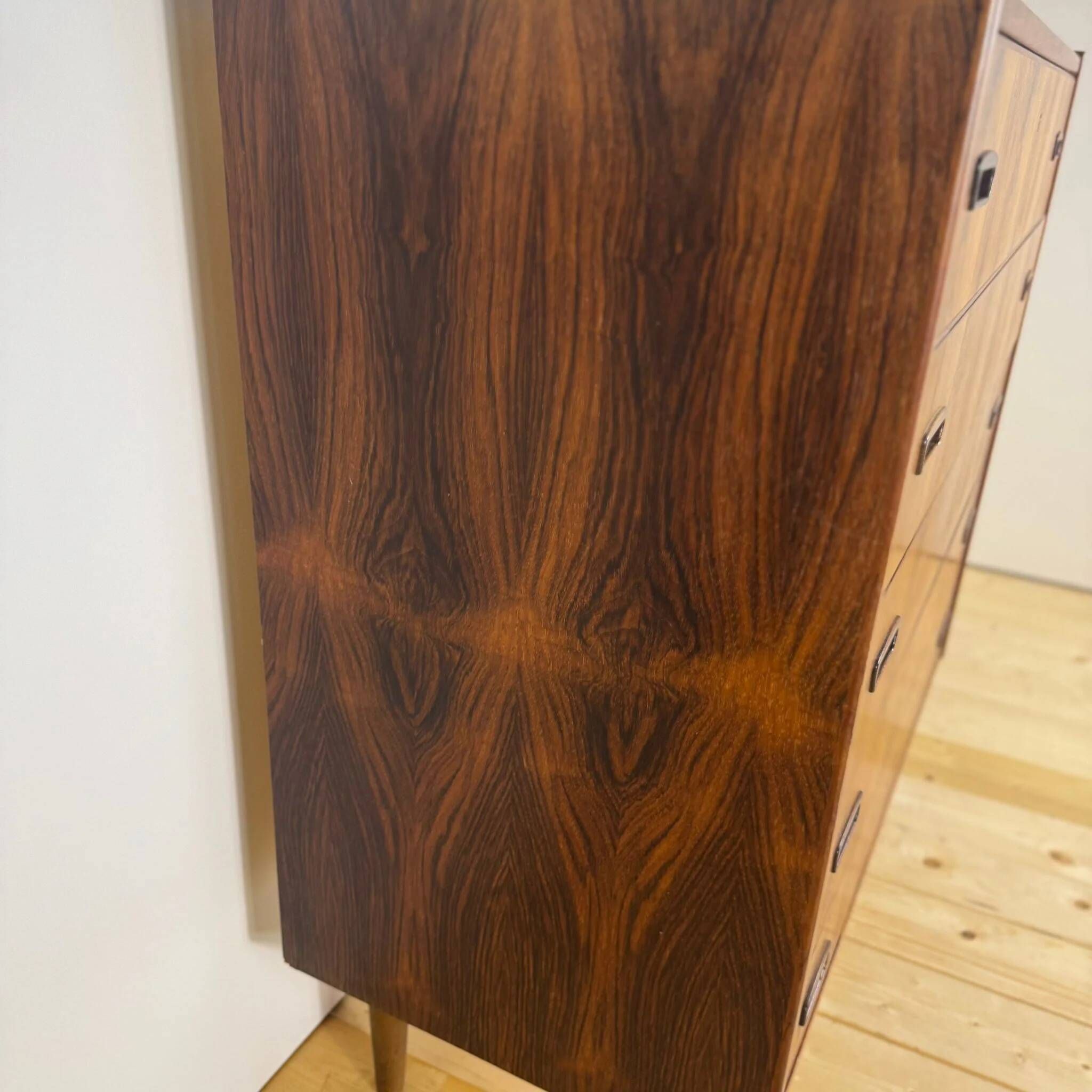 Danish rosewood chest of drawers from the 1960s – 5 drawers