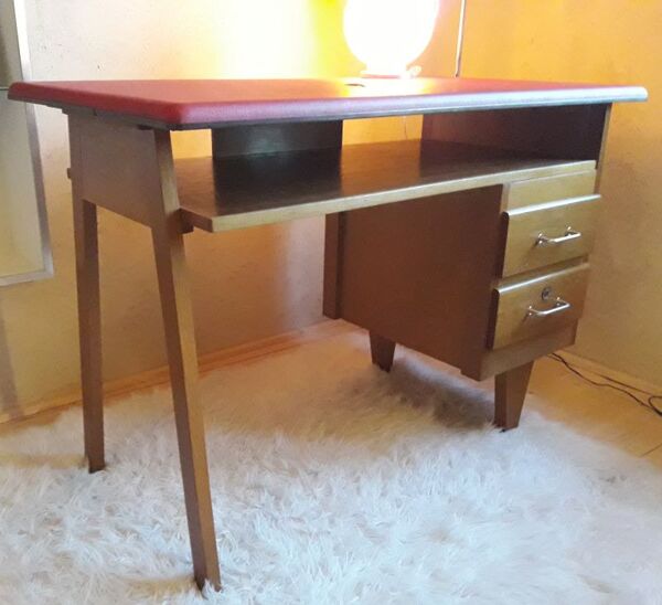 Bureau années 50 de la fabrique Spirol en France