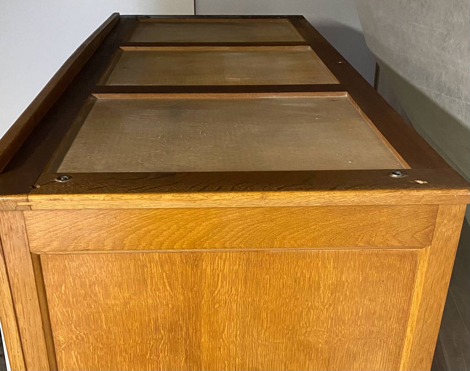 Vintage wardrobe with compass feet, sliding doors