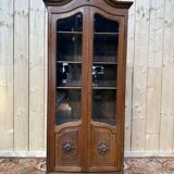 Vitrine - Bibliotheque étroite de style Louis XV en noyer