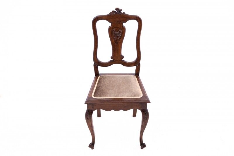 Set of six antique chairs from around 1900, France. After renovation.