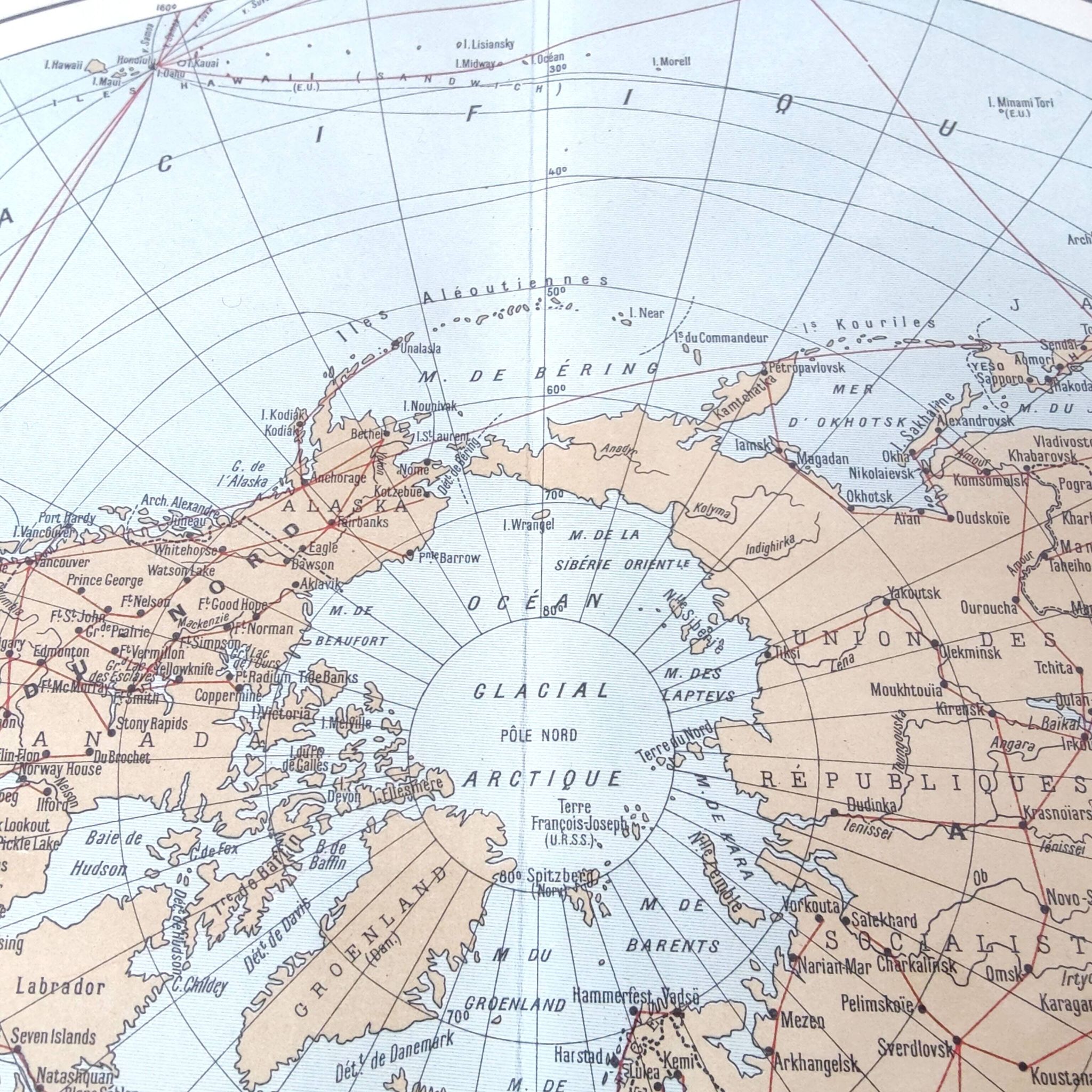 World map, planisphere, vintage air and sea routes from 1950.