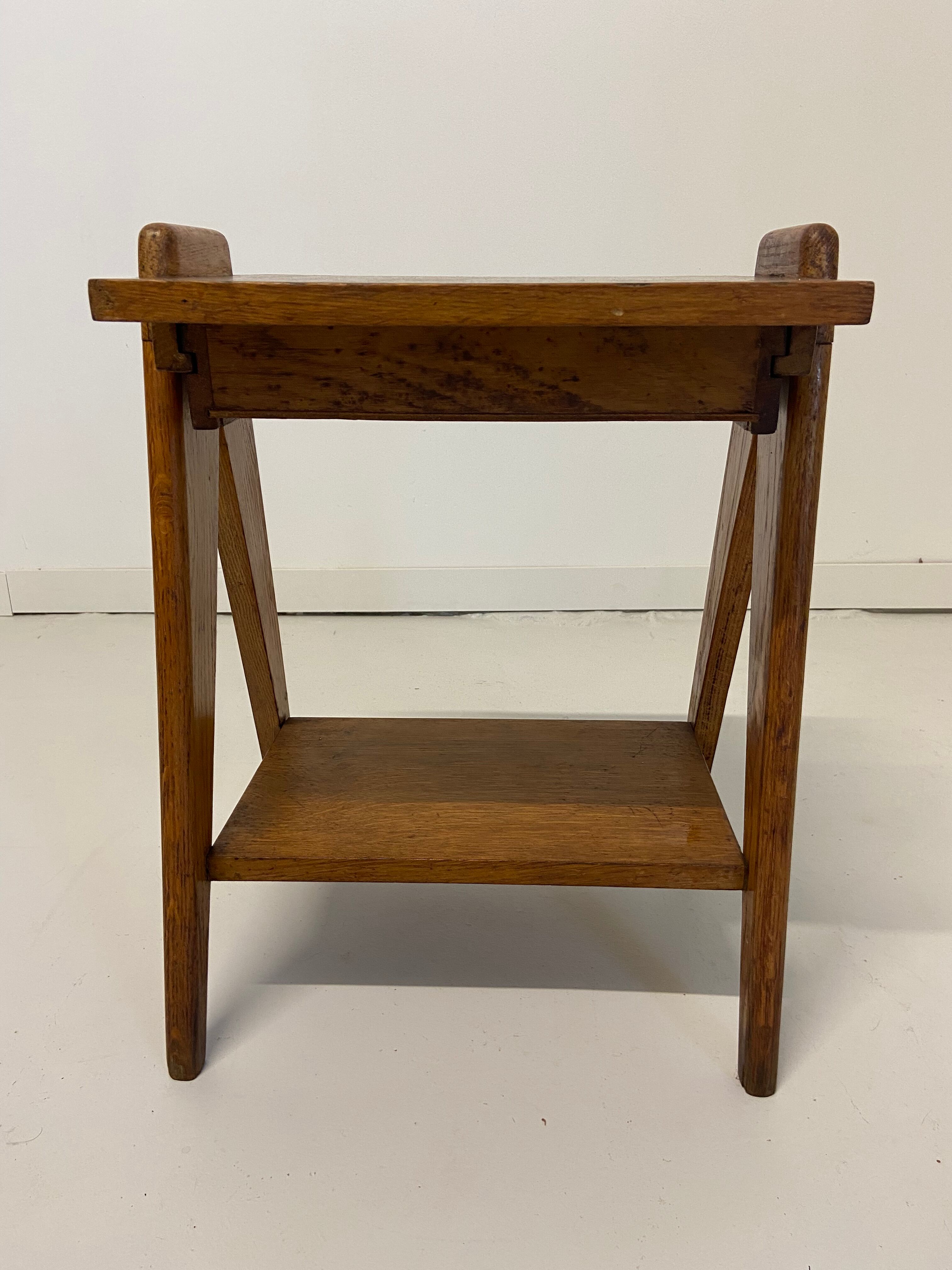 Oak bedside foot compass