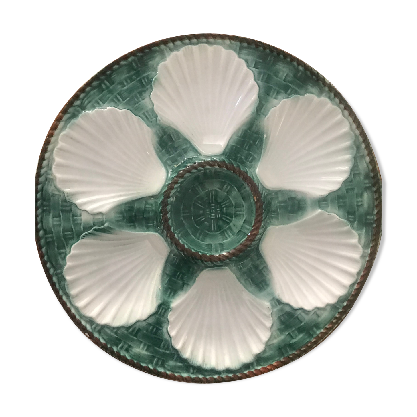 Longchamp's barbotine oyster plate