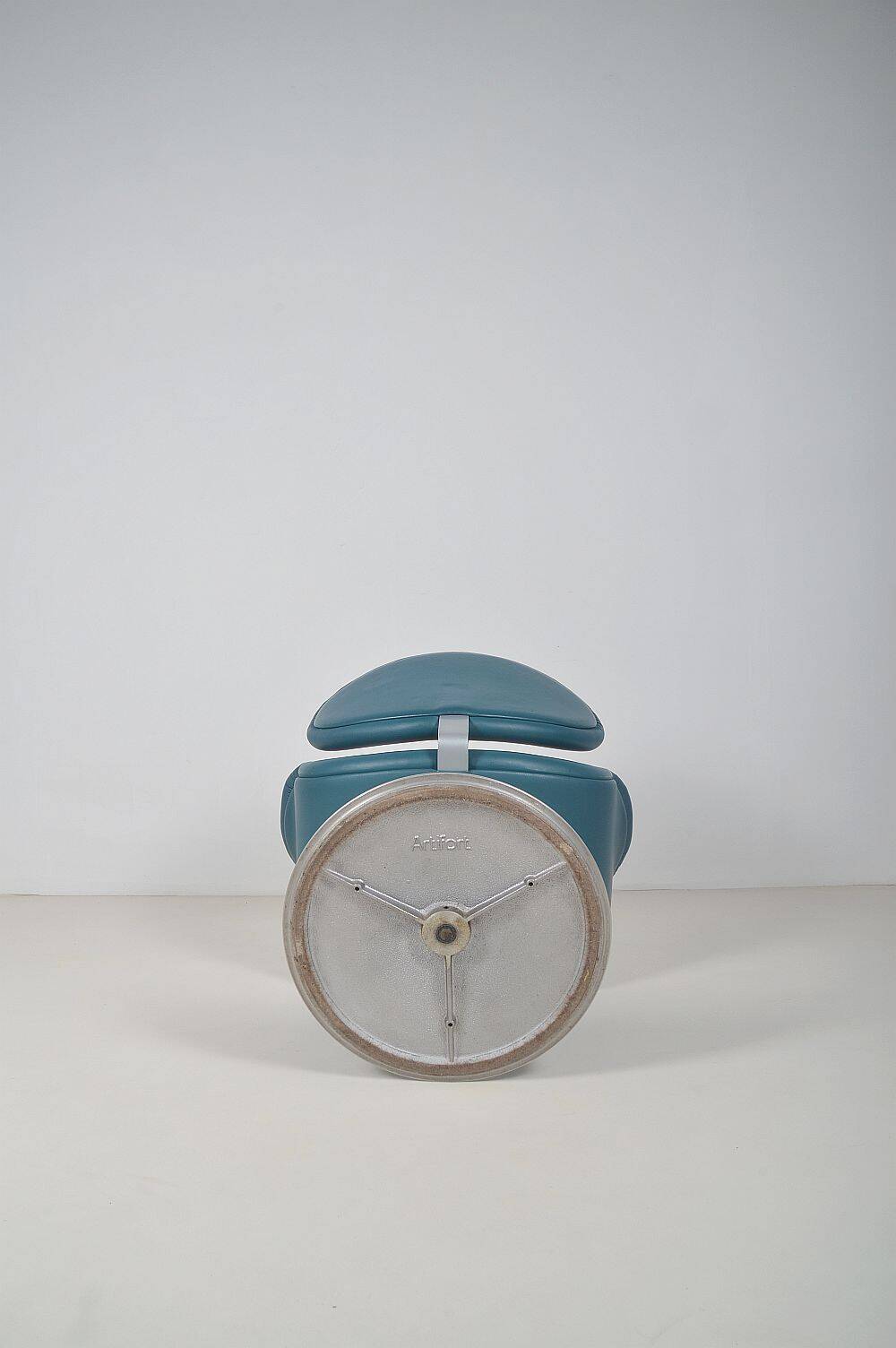 Vintage Tulip chair designed by Pierre Paulin for Artifort