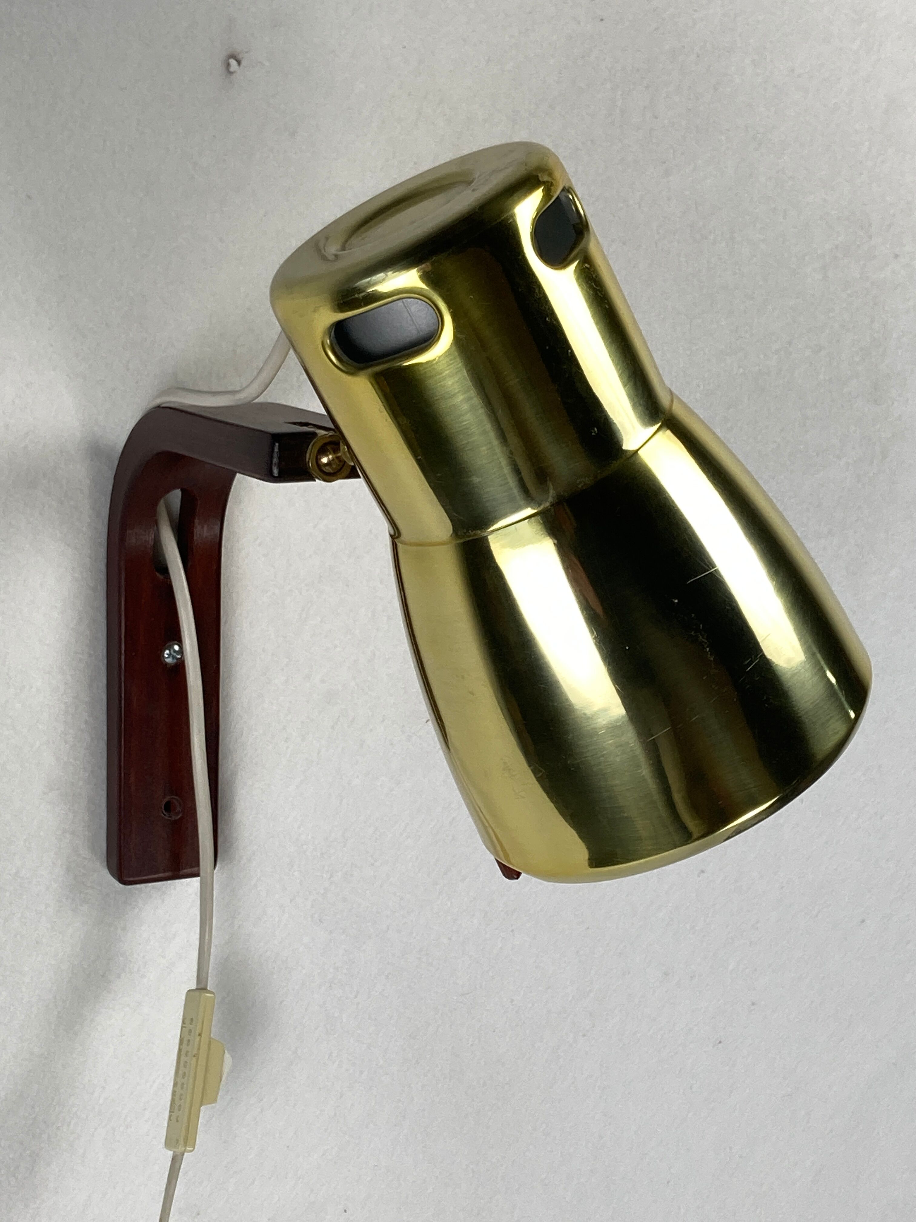 Teak brass wall sconce by hans agne jakobsson, sweden 1960s model v488