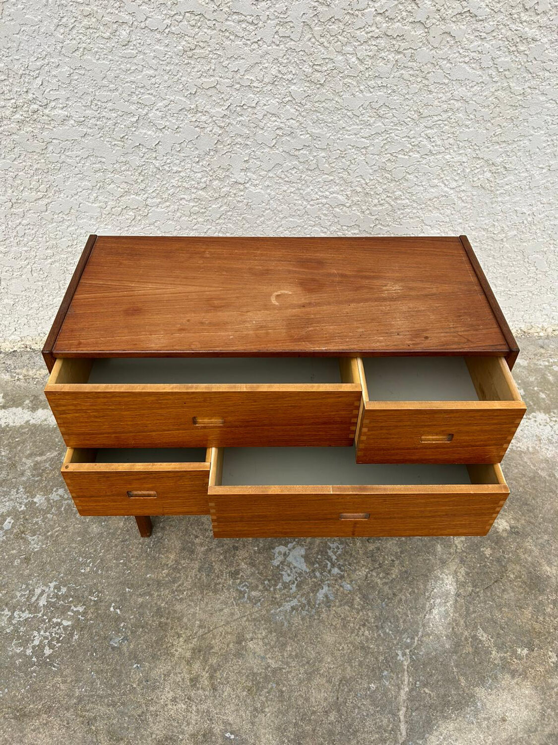 Scandinavian chest of drawers 4 drawers