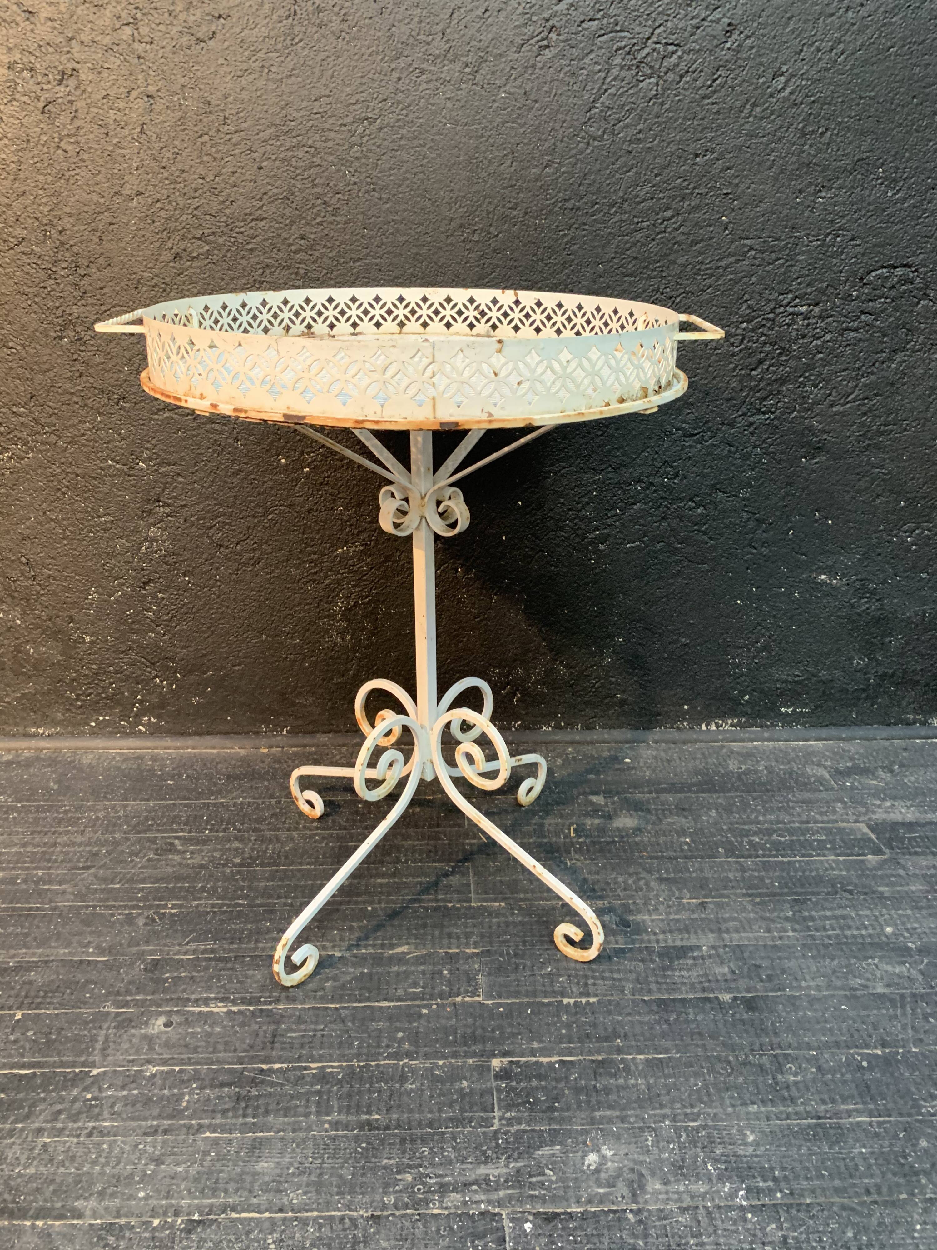Outdoor extra table