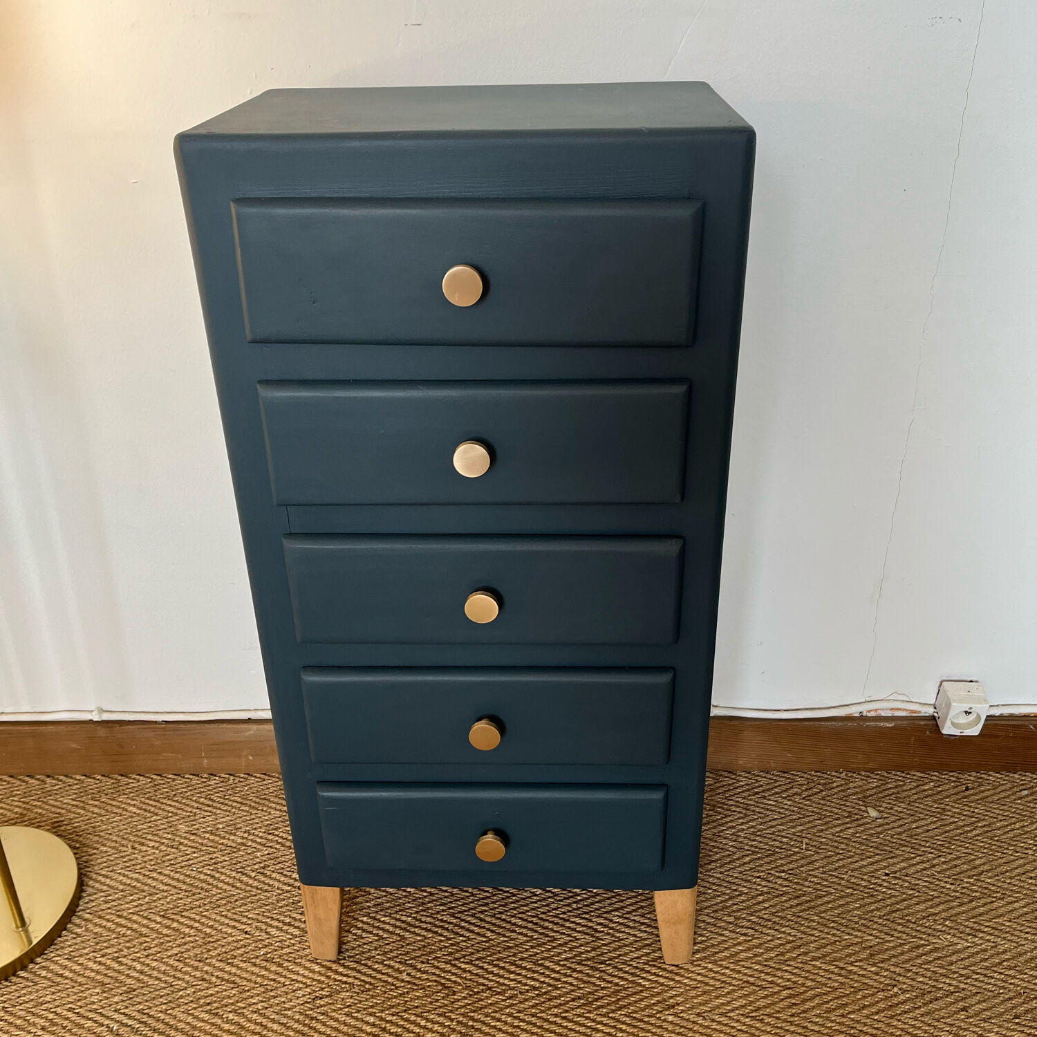 Vintage chest of drawers