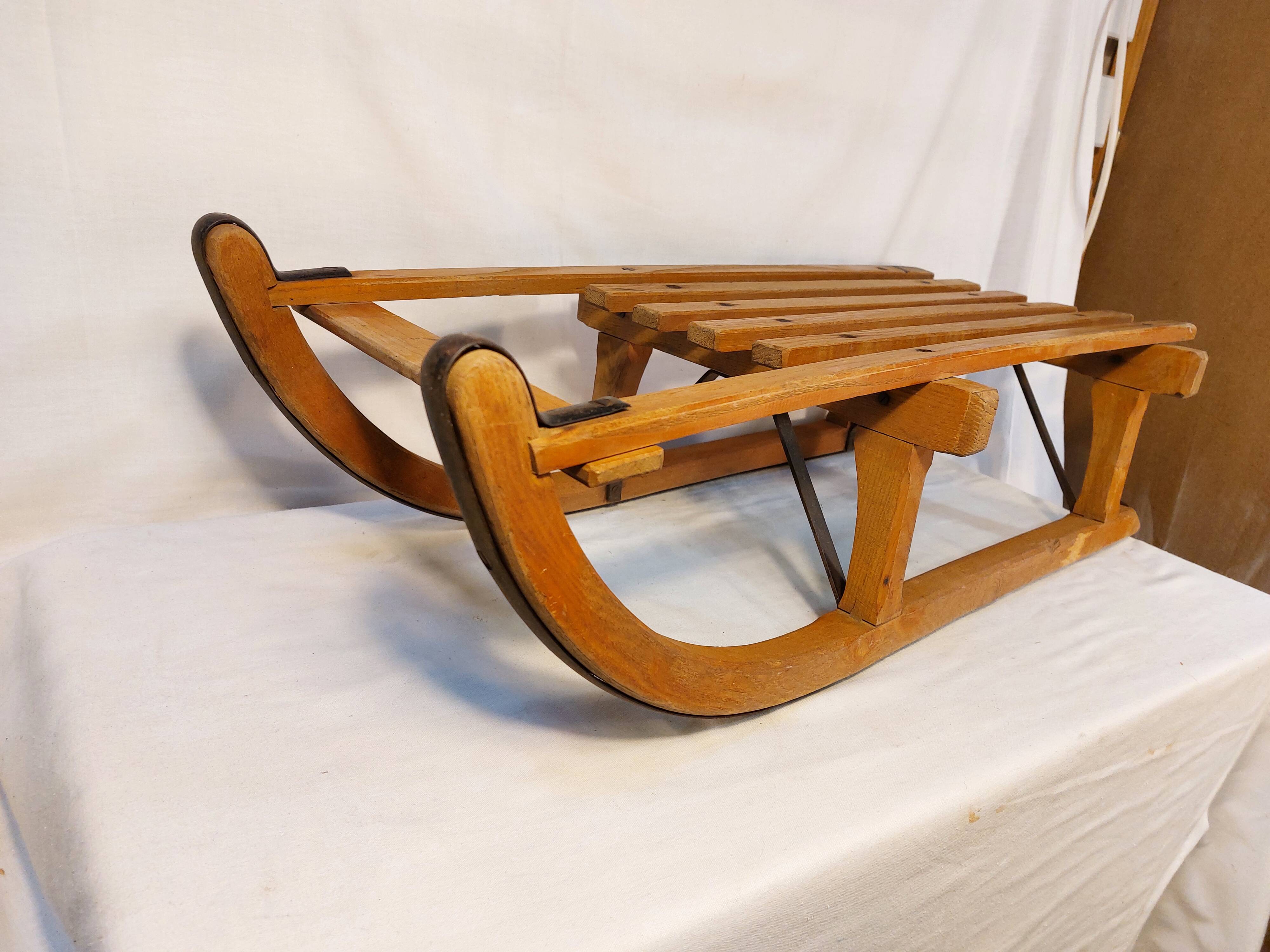 Vintage wooden and metal sled - 75 cm
