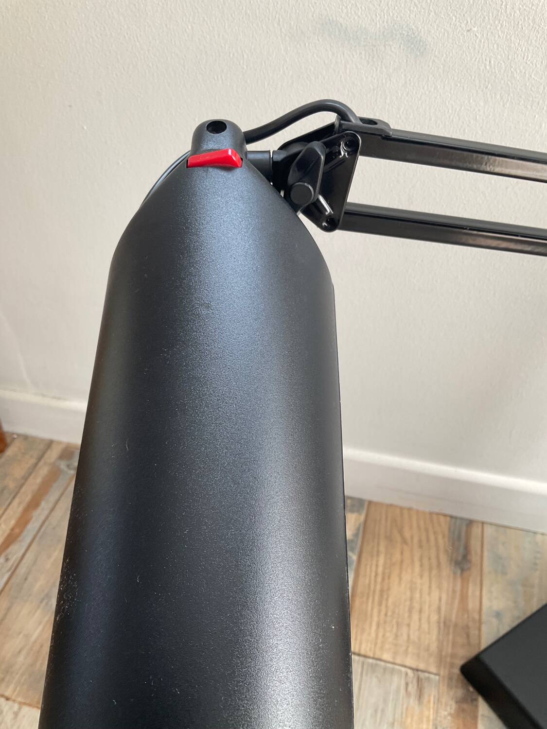 Lampe d’atelier articulée des années 80