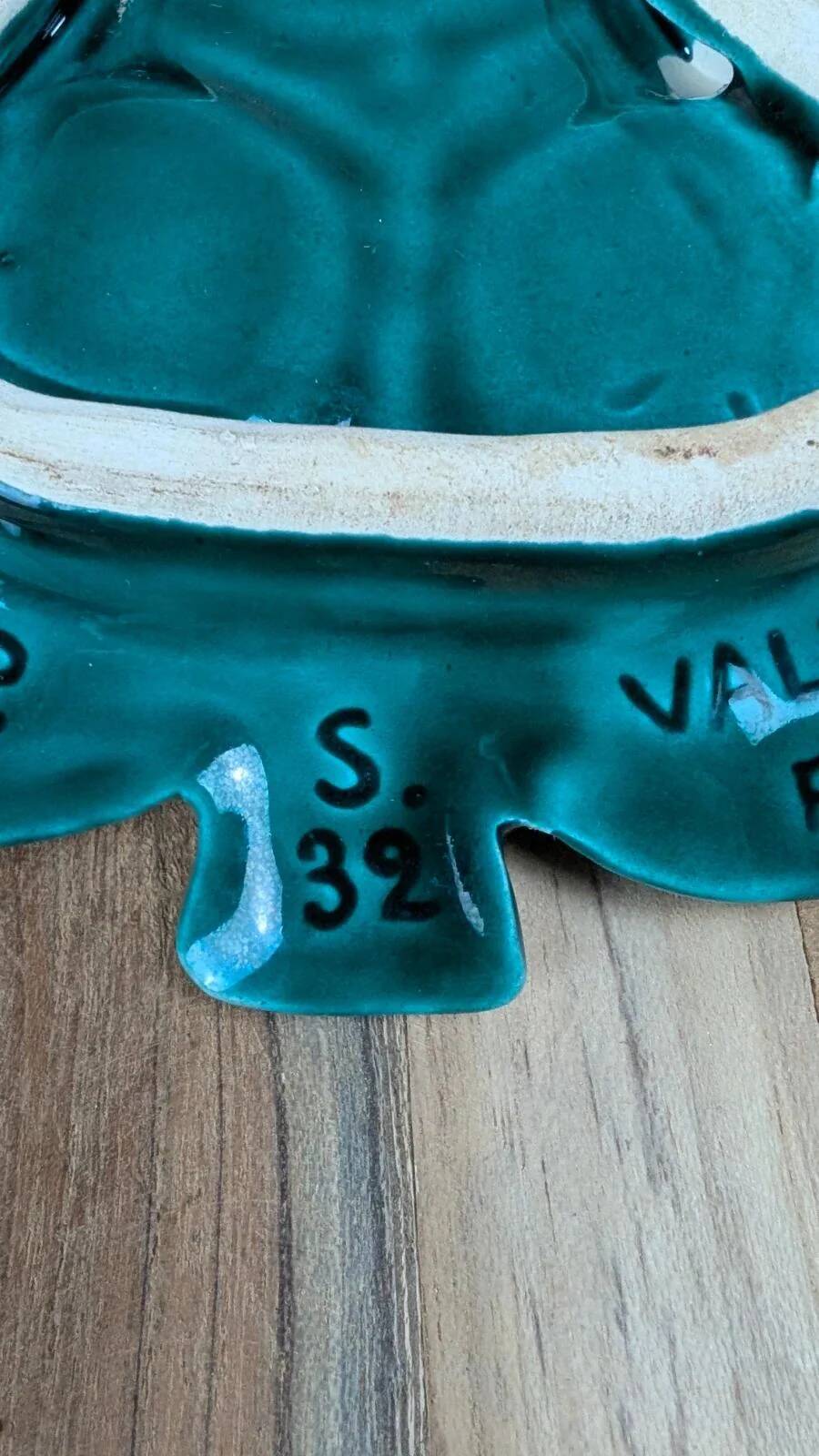 Vintage Vallauris catchall – green enamel leaf model