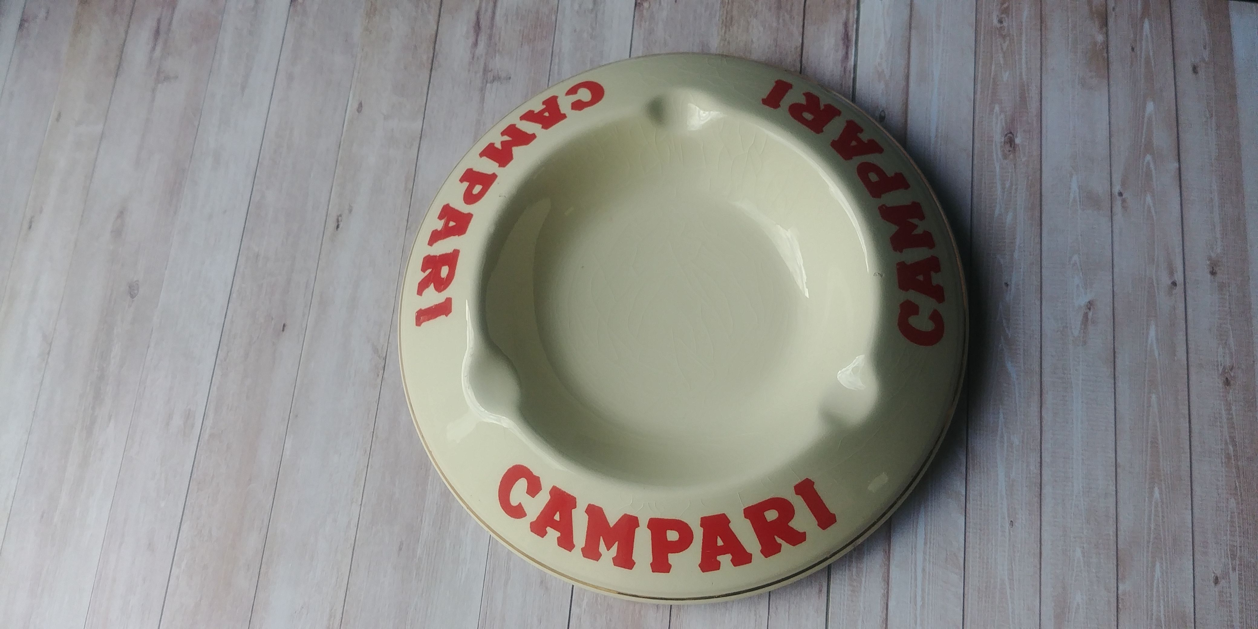 Campari ashtray in Porcelain Orchies Moulion des Loups cream/red