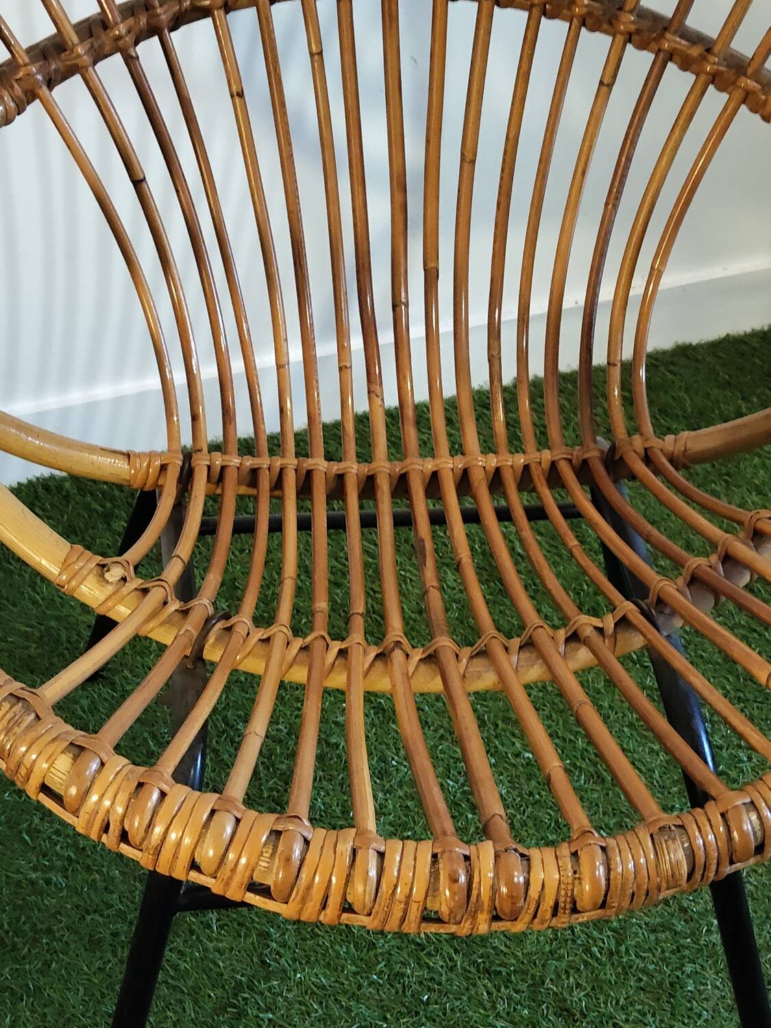 Vintage basket chair in rattan and metal – 1950s/60s