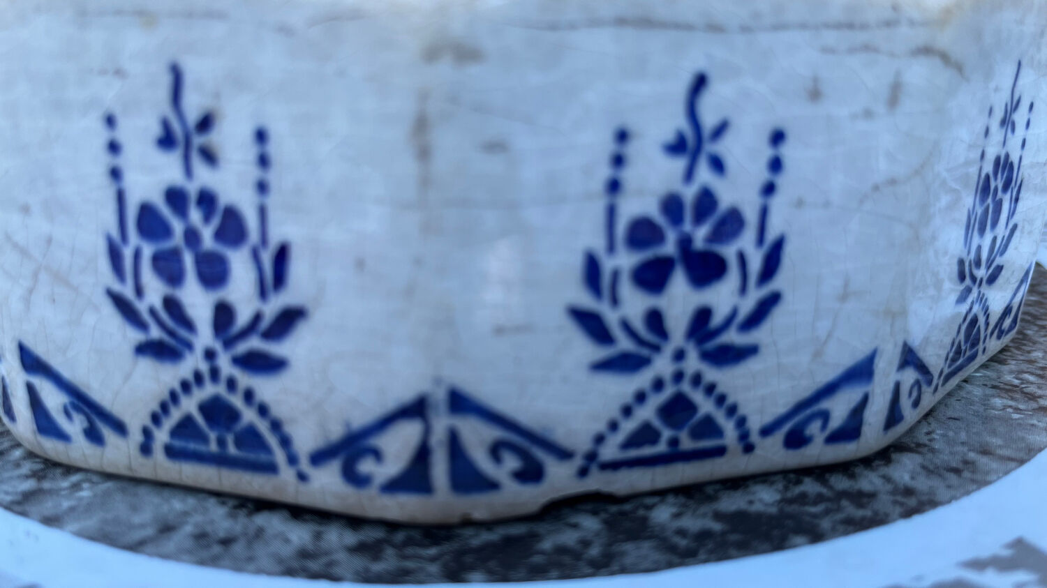 Old Ditmar compote bowl