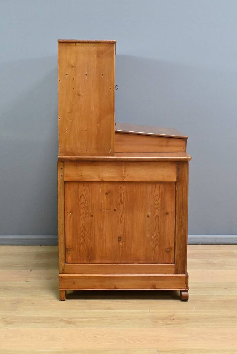 Pitch Pine Commercial Furniture with Lectern – 1920