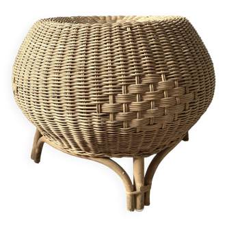 Vintage wicker rattan pouf