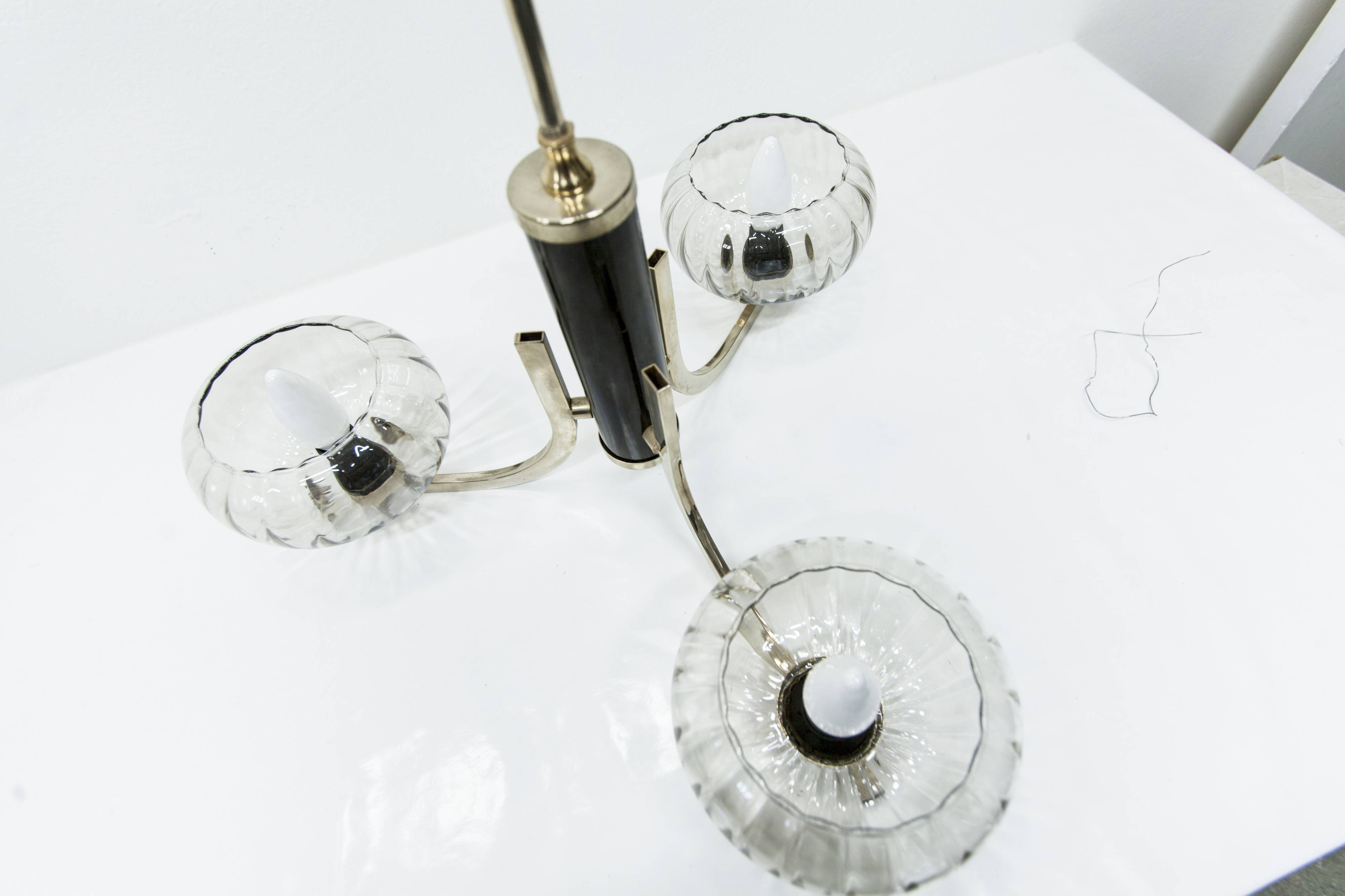 See Delmas chandelier, 3 arms, black and gold, clear glass, 1960