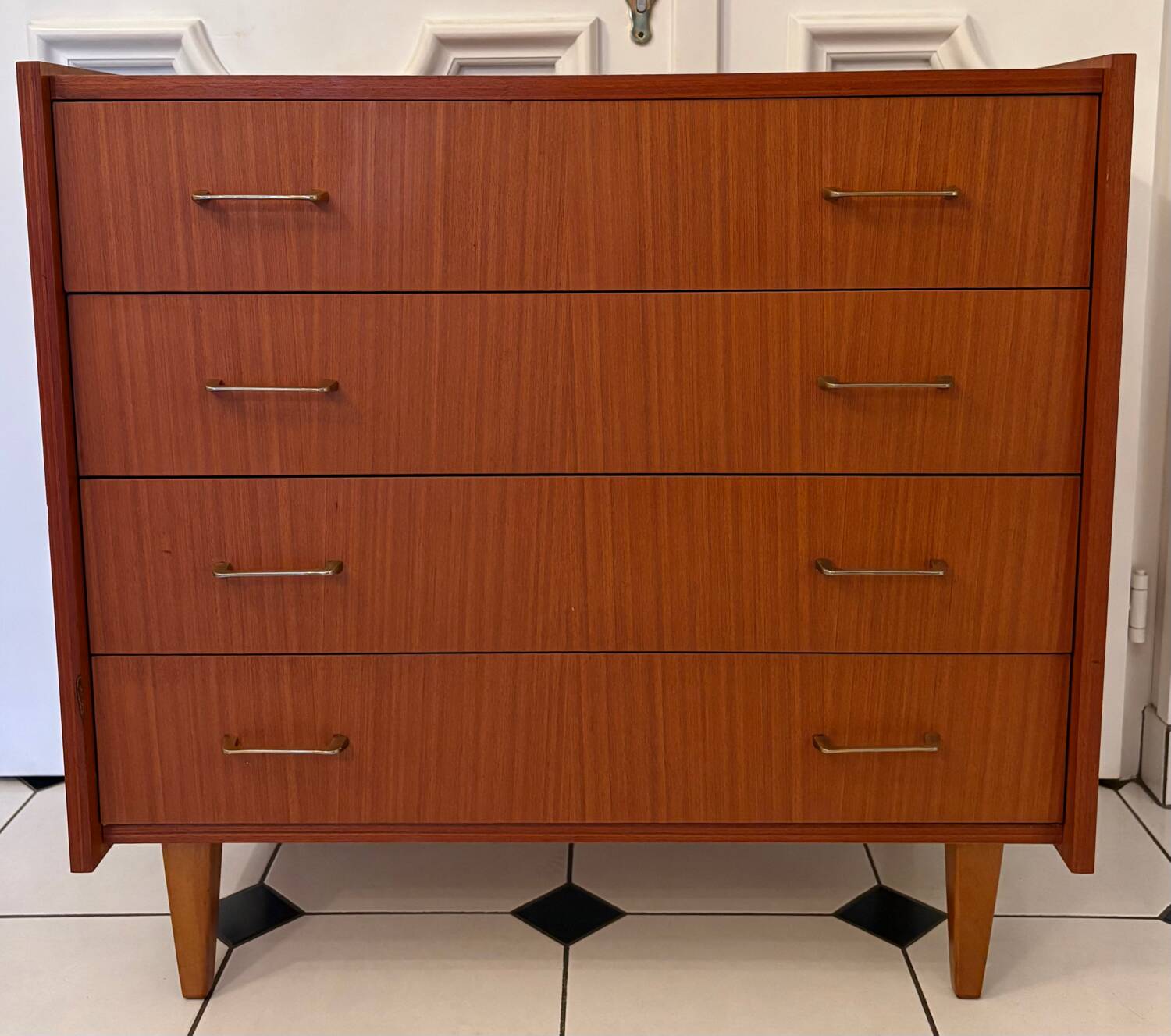 Commode vintage scandinave