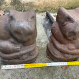 Cat-shaped fireplace andirons
