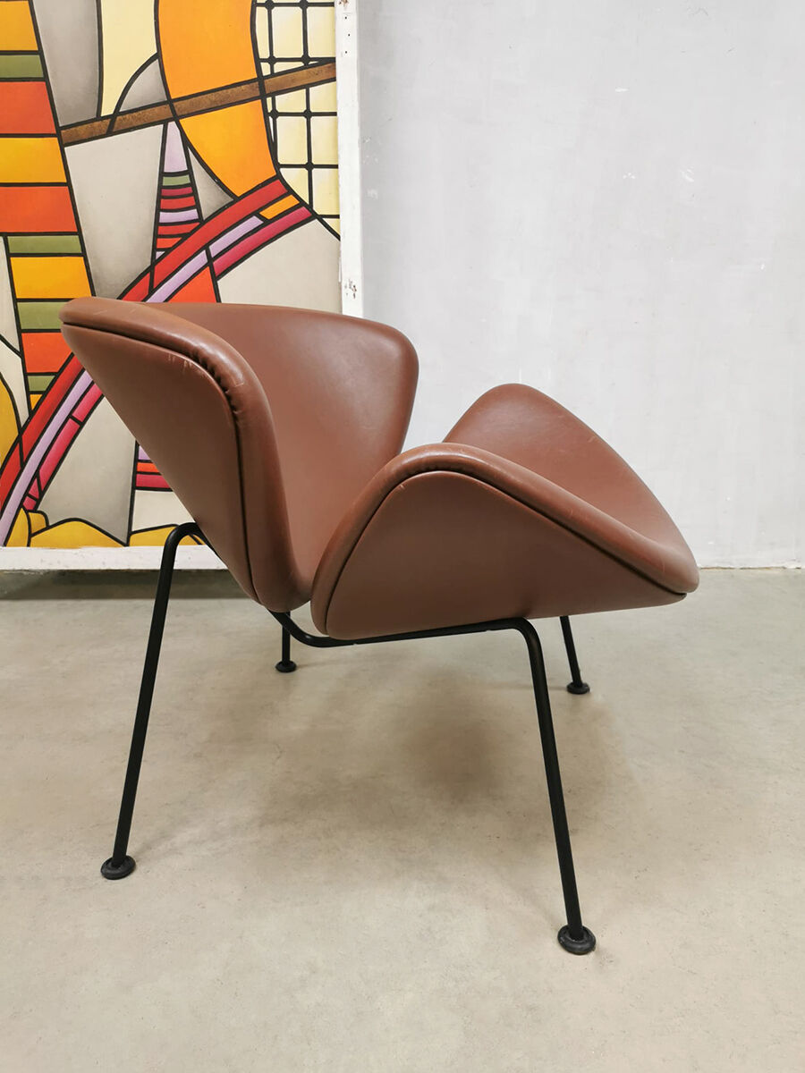 Dutch design Artifort easy chair Pierre Paulin F437 Orange Slice