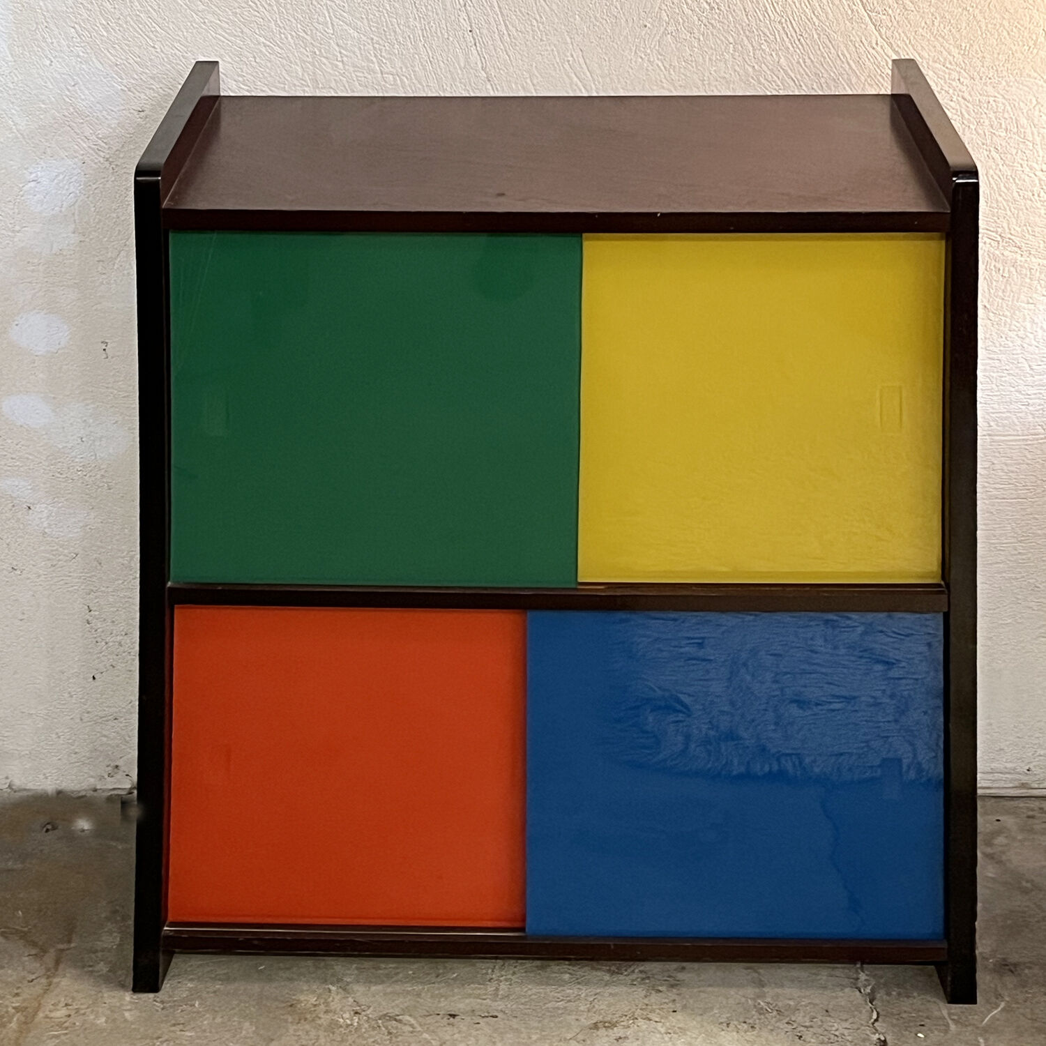 Modernist library of the 60s