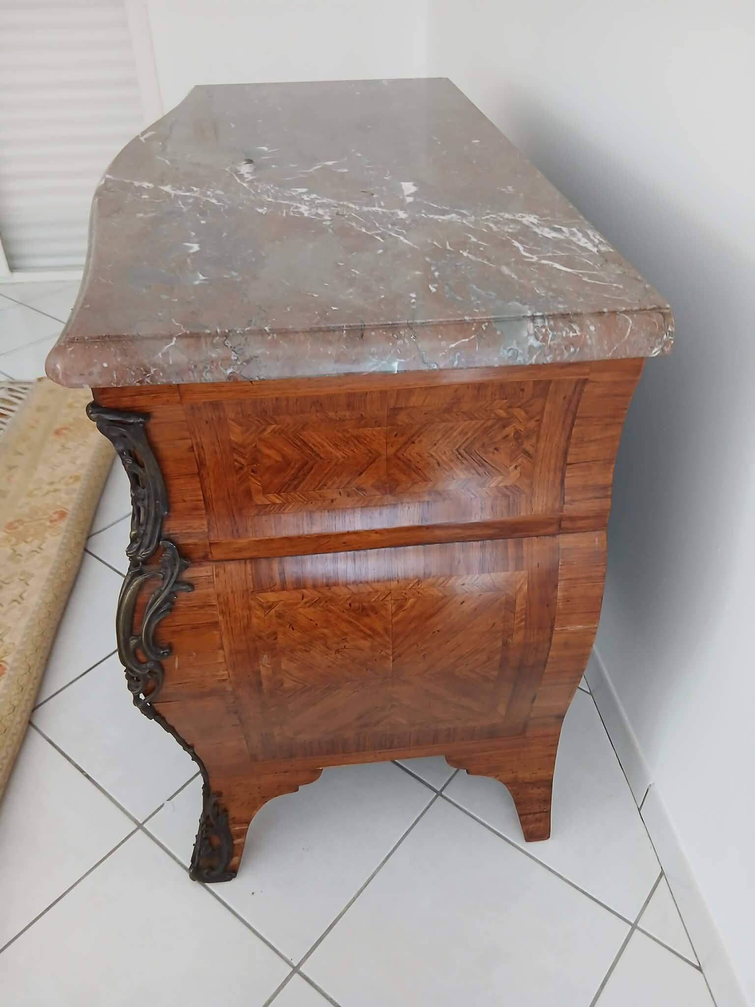 Commode