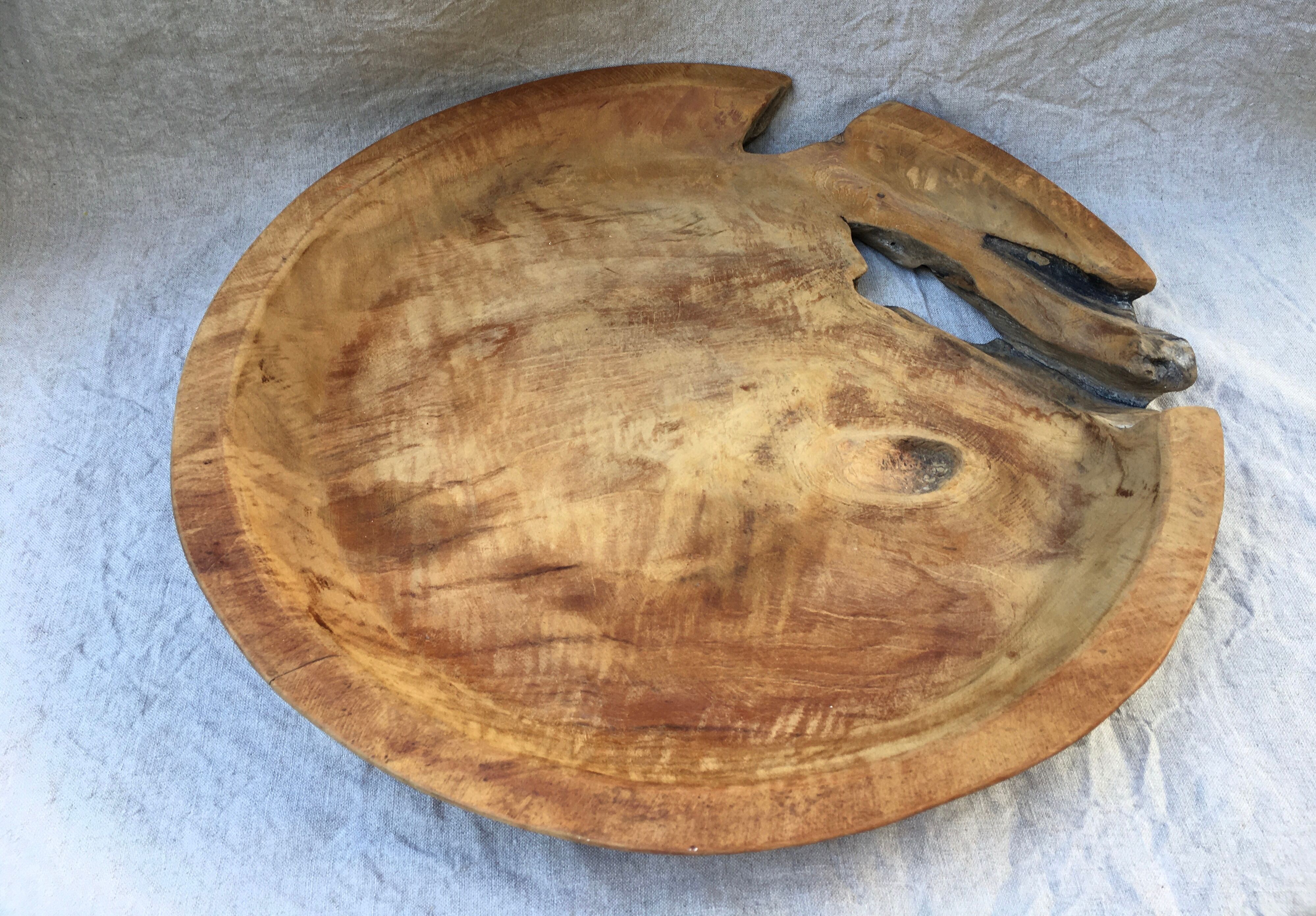 Round teak dish