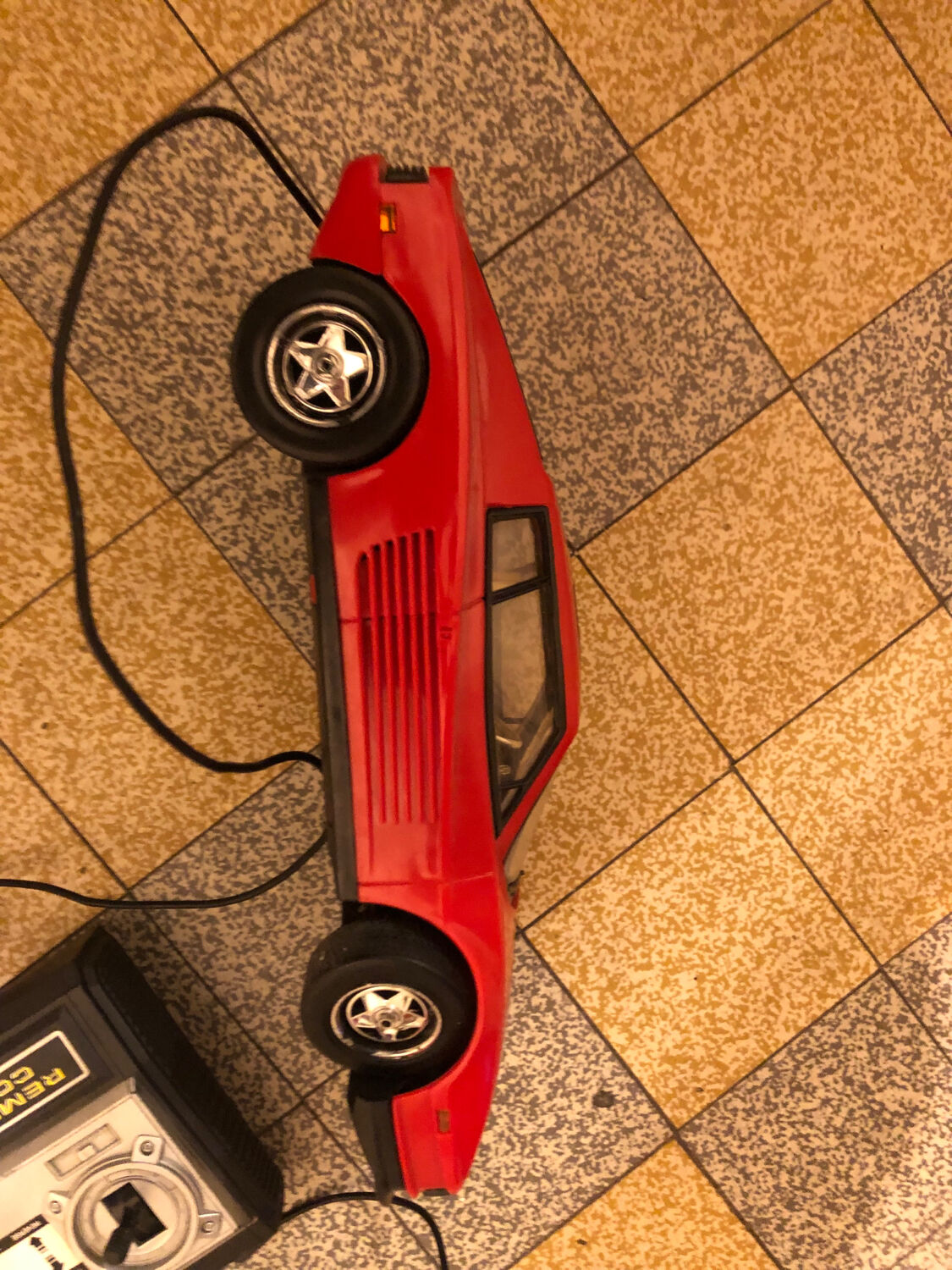 Vintage Ferrari F40 remote control car