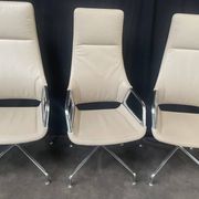 Wilkhan chair graph 302/5